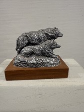 Timber Wolf Deaton Museum Studio Animal Figurine Souvenir Wood Base picture