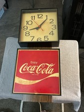 VINTAGE 1977 COCA COLA ELECTRIC WALL CLOCK MODEL G018 WORKS  picture
