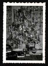 XMAS TREE COVERED IN TINSEL PRESENTS OLD/VINTAGE PHOTO SNAPSHOT- A562 picture
