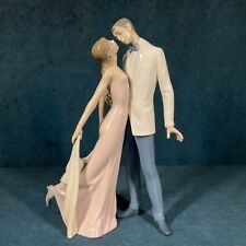 The Vintage LLADRO Glossy Porcelain Couple Figurine #6475 