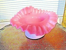 FENTON PEACH BLOW TULIP VASE/HAT,VINTAGE,6
