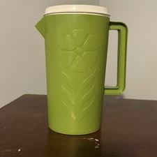 Vintage Avocado Green Plastic Pitcher Sterilite 441 Flower Design With Lid picture