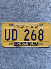 1959 Indiana License Plate -  UD 268 -  Nice picture