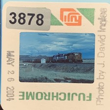 2004 FUJICHROME 35mm Slide Train Railroad Diesel Locomotives Freight Landscape picture