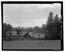 Photo:Hyde Park NY Vanderbilt Mansion Coach House 1900s picture