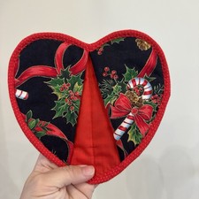 VTG Handmade Christmas Heart Pointsettia Red Black Pot Holder 7” 100% Cotton picture