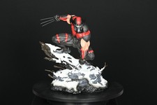 Ultimate Wolverine 1/4 Scale Statue Qubit Collectibles Limited Edition picture