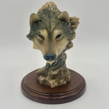 VINTAGE Mill Creek Studios Wolf Herrero Signed Sculpture 4103 “Before The Chase” picture