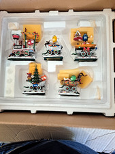 M&M's Christmas Train Character Figurines 5-Piece Set, Multicolor picture