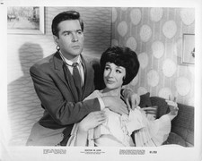 Doctor in Love 1960 Movie Photo Michael Craig Fenella Fielding  *P188c picture