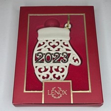 Lenox 2023 A Year To Remember Mitten Pierced Christmas Ornament New In Box picture