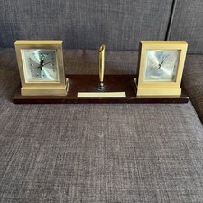 A vintage Bulova quartz clock and thermometer desk set with pen. picture