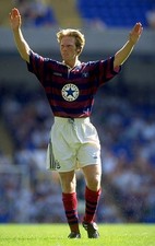 Warren Barton of Newcastle raises arms aloft FA Carling Premiershi- Old Photo picture