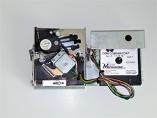 BALLY GAME MAKER CC62-D Coin Comparitor....Very rare picture