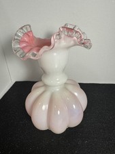 Vintage Fenton Glass Peach Crest Melon Vase 6.5” tall excellent condition picture