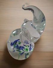 Elephant Paperweight Vintage Hand blown Clear Glass Controlled Bubbles Beautiful picture