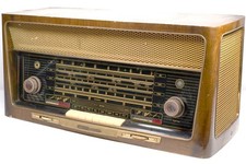 Vintage Grundig Majestic Model 3090 Tube Radio, Sounds Great picture