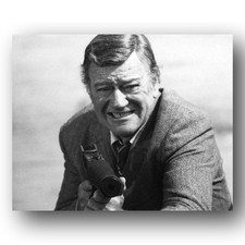 John Wayne Photo 8x10 Firing Ingram MAC-10 Submachine Gun McQ 1974 Film picture