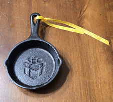 Lodge Cast Iron 2019 Holiday Present Mini Skillet - Christmas Ornament Gift picture