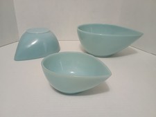 3 pc Vintage Fire King Delphite Blue Swedish Modern Teardrop Mixing Bowls Set picture