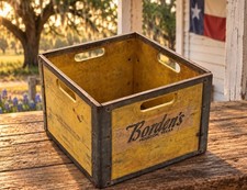 RARE VTG BORDEN’S HOUSTON TEXAS YELLOW MILK BOTTLE CRATE METAL REINFORCED BOX picture