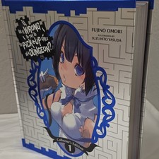 Is It Wrong to Try to Pick Up Girls in a Dungeon? Collectors Ed 1 HC picture