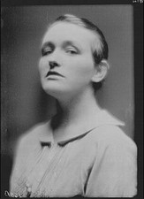 Photo:Barnwell,Mrs,portrait photograph,women,clothing,Arnold Genthe,1913 picture