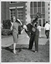 1966 Press Photo Dr. and Mrs. James D. Layman of Seattle Preparatory School picture