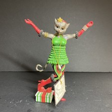 MARGARET LE VAN cat figurine  picture