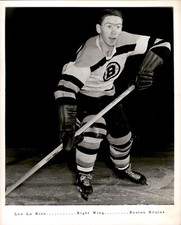 PF2 Orig Photo LEO THE LION LABINE 1952-61 BOSTON BRUINS NHL HOCKEY RIGHT WING picture