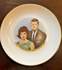 Vintage JFK Jackie Kennedy Collectible Plates Lot of 3 Different Designs Gold picture