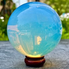 1.76LB  Rare and high-quality protein ball polished crystal ball decoration picture