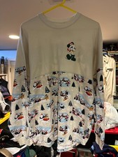 2021 Disney World Mickey & Friends Christmas Winter Spirit Jersey Size Large picture