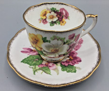 Roslyn Summer Beauty Roses Bone China England Teacup & Saucer Gold Gilt Vintage picture
