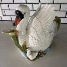 Corner Ruby Ceramic Swan Teapot Swan & Lotus 3C Figural Vintage Style Mom/Baby picture