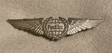 FEDEX Federal Express Pilot Wings Badge Pin Captain First Officer picture