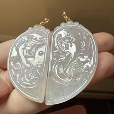 Certified Grade A Jadeite 天然緬甸翡翠 冰种龙凤牌一对 picture