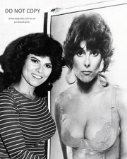 ACTRESS ADRIENNE BARBEAU PIN UP - 8X10 PUBLICITY PHOTO (MW-258) picture