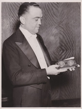 1937 Press Photo FBI Head J. Edgar Hoover, Distinguished Public Service Medal picture