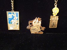 3 WARNER BROTHERS LOONEY TUNES USPS STAMP KEYCHAIN & LAPEL PIN Taz Tweety Bugs picture
