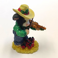 Enesco Mary's Moo Moos Do-Si-Do Under the Mistletoe Cow Figurine 1998 #372005 picture