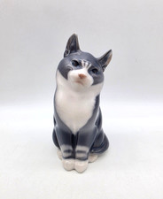 VINTAGE '61 MARKED ROYAL COPENHAGEN DENMARK #1803 WHITE & GRAY PORCELAIN CAT EXC picture