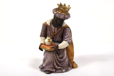 Heritage O'Well Nativity Hand Painted Porcelain Replacement Kneeling Wise Man 5