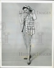 1954 Press Photo Plaid and check playsuit ensemble by Agnes Gray, New York picture
