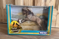 Breyer America’s Wild Mustangs #751203 Grullo Mustang with Dun Foal picture