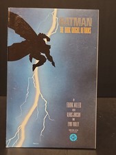 Batman: The Dark Knight #1 (DC Comics June 1986) picture