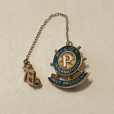 Vintage 1970s 10k Gold & Enamel Pilot International Service Pin 2.6g picture