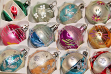 Lot Vintage Glass Glitter Pictured FLOWER TREE BALL Christmas Ornaments Poland picture