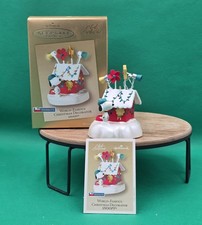 Hallmark Keepsake Peanuts Snoopy Doghouse Ornament 2003 Club Exclusive Lighted picture