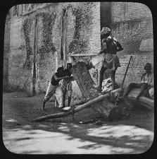 CARPENTERS AT AHMEDABAD C1910 OLD PHOTOGRAPH Magic Lantern Slide INDIA picture